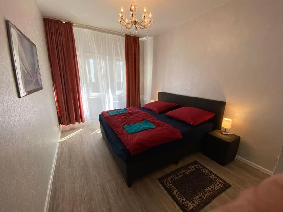 50 Qm Zentral In Domnaehe * Köln